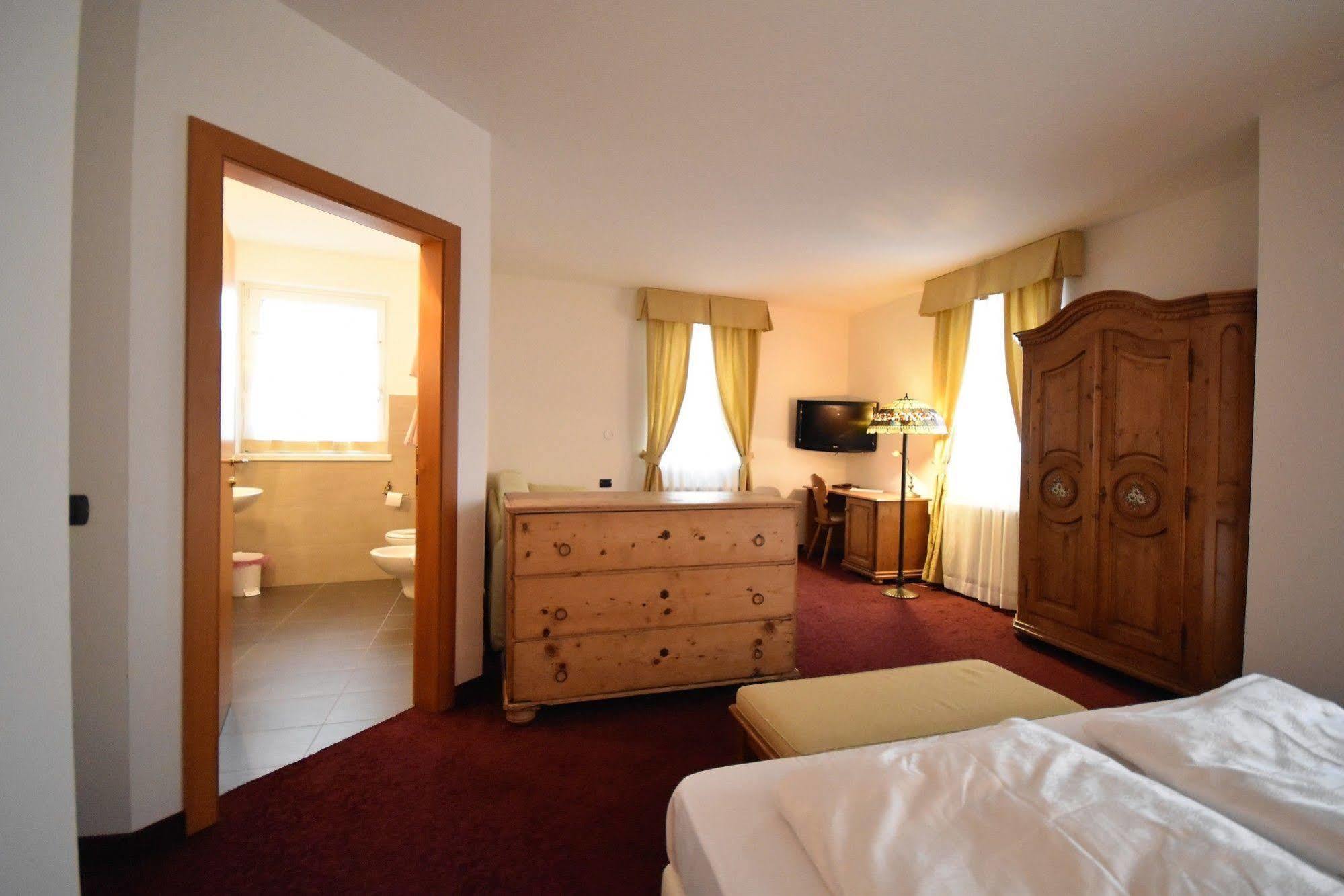Folgaria Post Hotel Ngoại thất bức ảnh